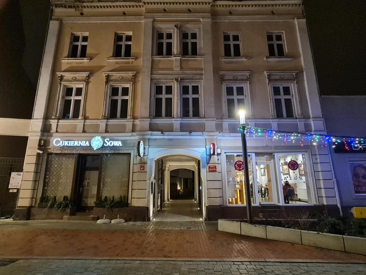 Aparthotel Rezydencja Marzec Gniezno Exterior foto